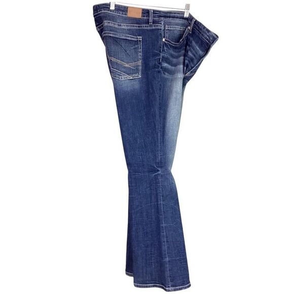 BKE Jeans Womens 36 X 33.5 Blue Curvy Fit High Rise Flare Stretch Crease Whisker - Picture 3 of 9